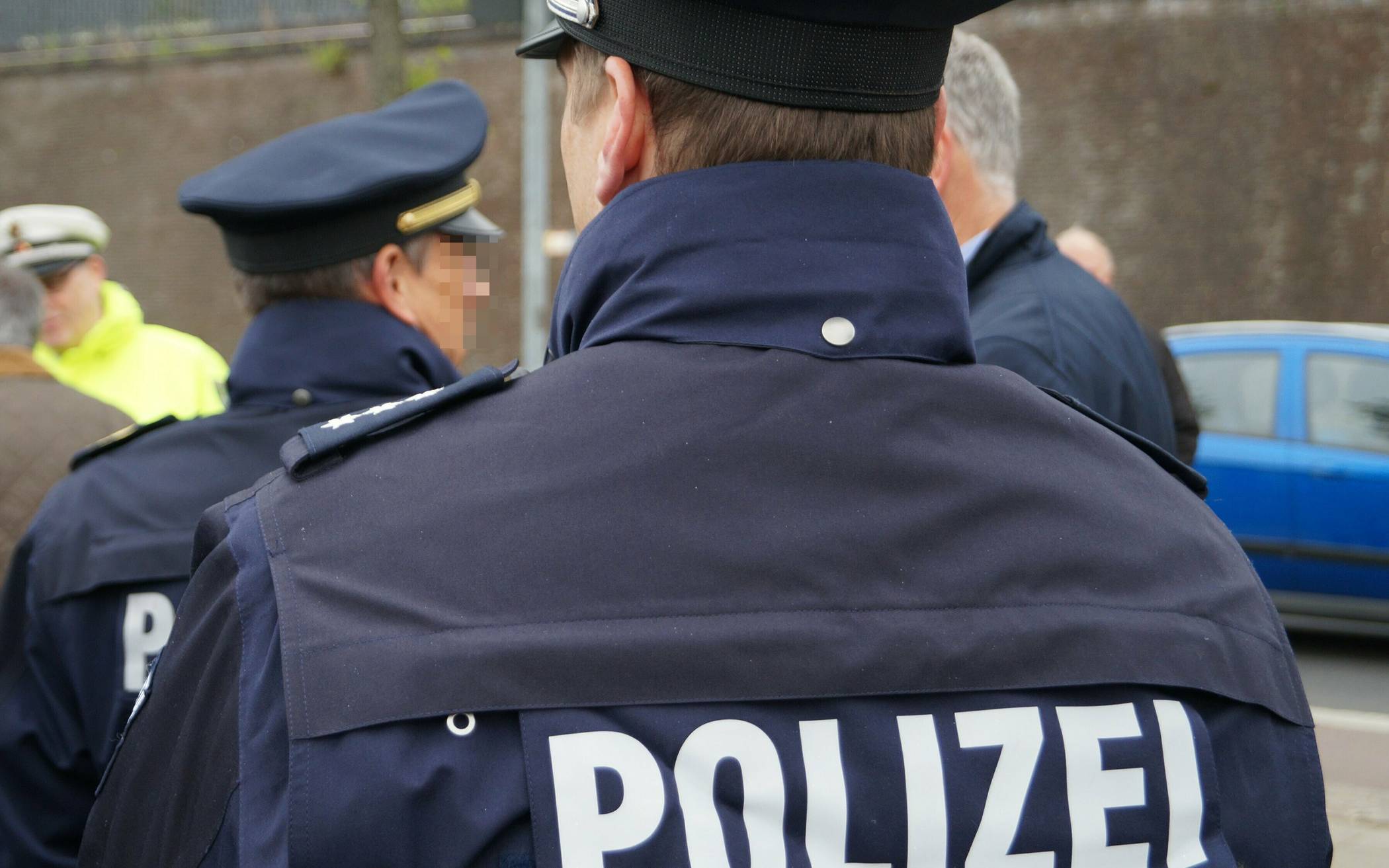  Die Polizei war heute auch in Neuss und Kaarst im Dauereinsatz. 