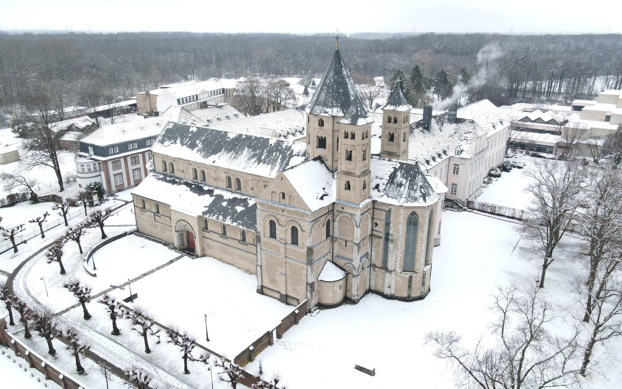 Auch in diesem Jahr veranstaltet der Rhein-Kreis Neuss einen Fotowettbewerb. Mit diesem Foto von Kloster Knechtsteden im Winter gehörte Stefan Schülgen aus Dormagen im vergangenen Jahr zu den Gewinnern. 