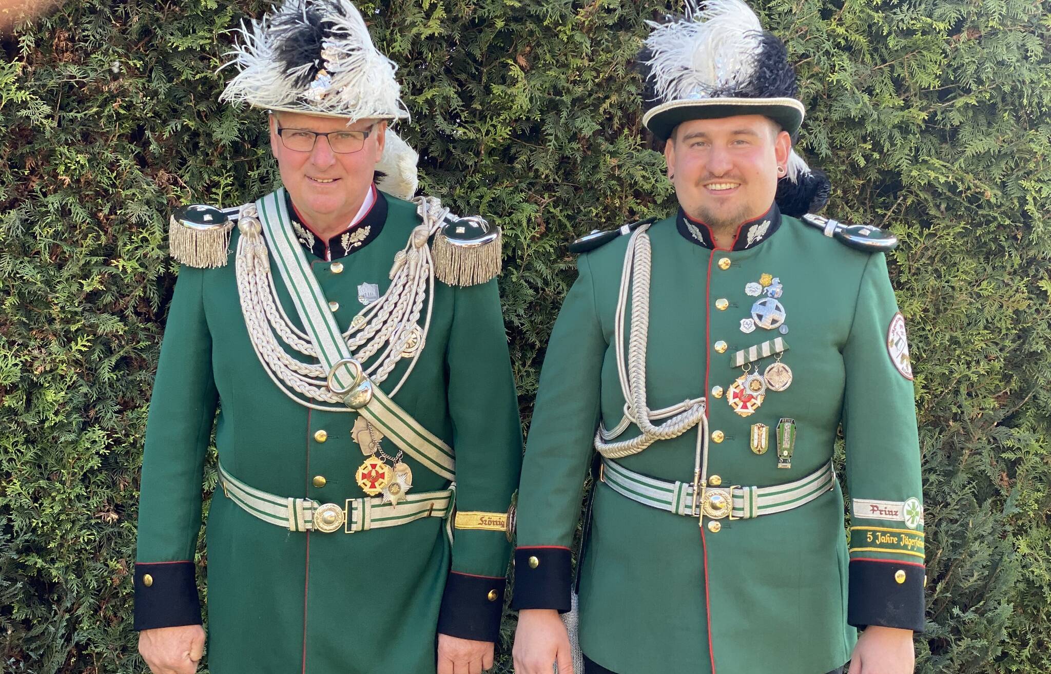  Jägermajor Manfred Weitz (links) und sein Adjutant Mike Dlugosz.	 