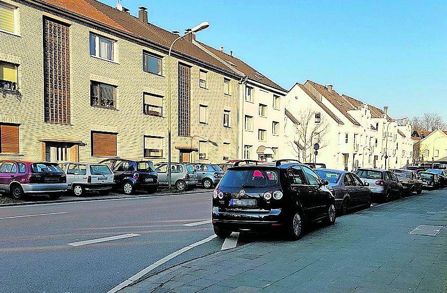 Zu wenige Parkplätze: Anwohner zahlt im Monat bis zu 300 Euro für Knöllchen