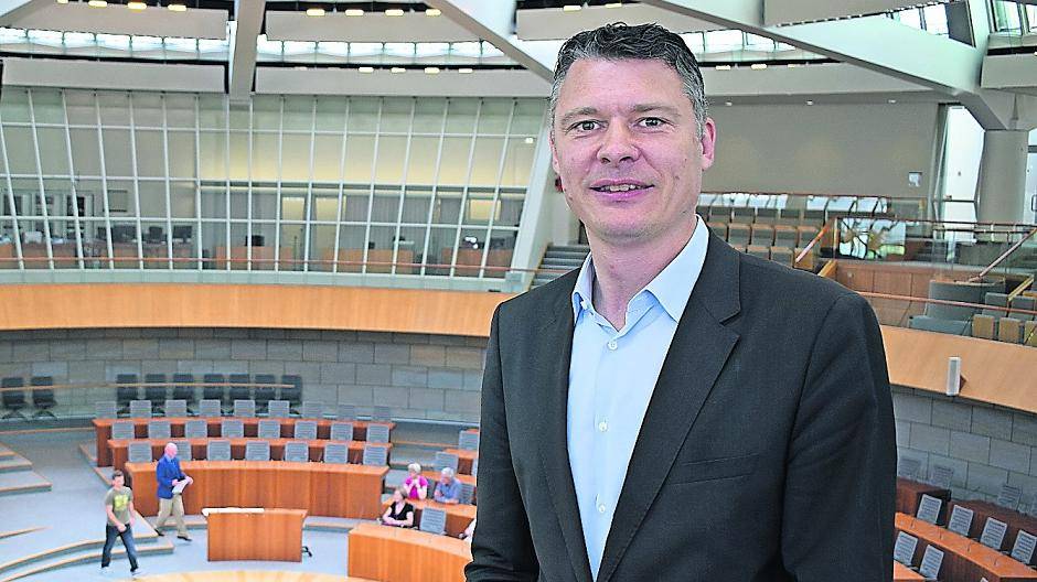 Familienglück und Vollgas im Landtag: das neue Leben von Dr. Jörg Geerlings