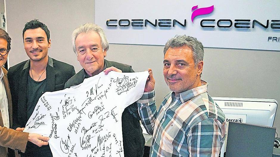 Versteigert: Star-T-Shirt hängt bei Coenen’Coenen