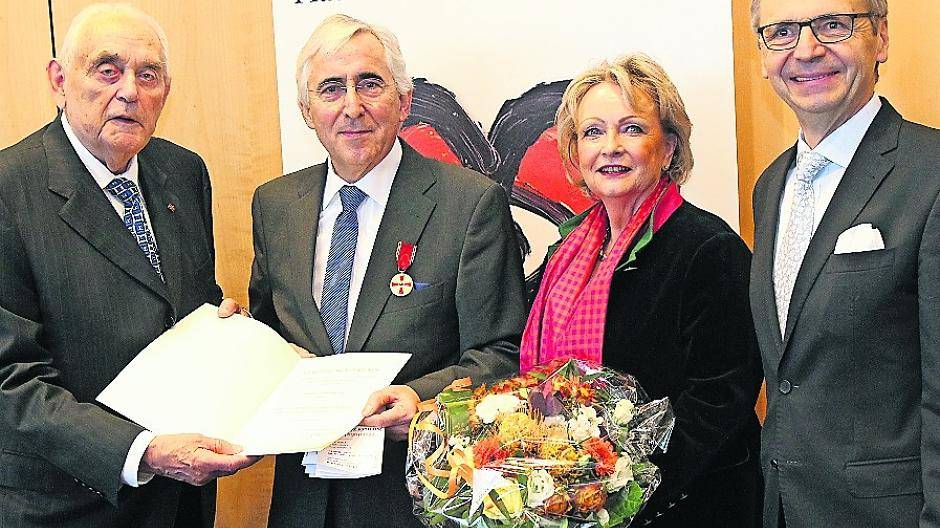 Günter Kopp aus Kaarst bekam die Bundesverdienstmedaille verliehen