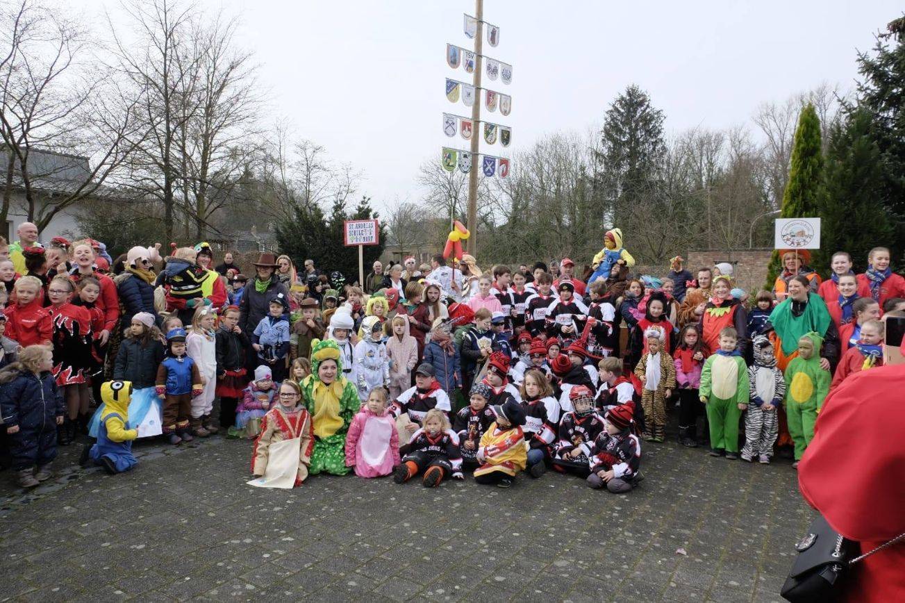 Von Kindern für Kinder: Ein närrischer Karnevalsumzug vor Kappessonntag