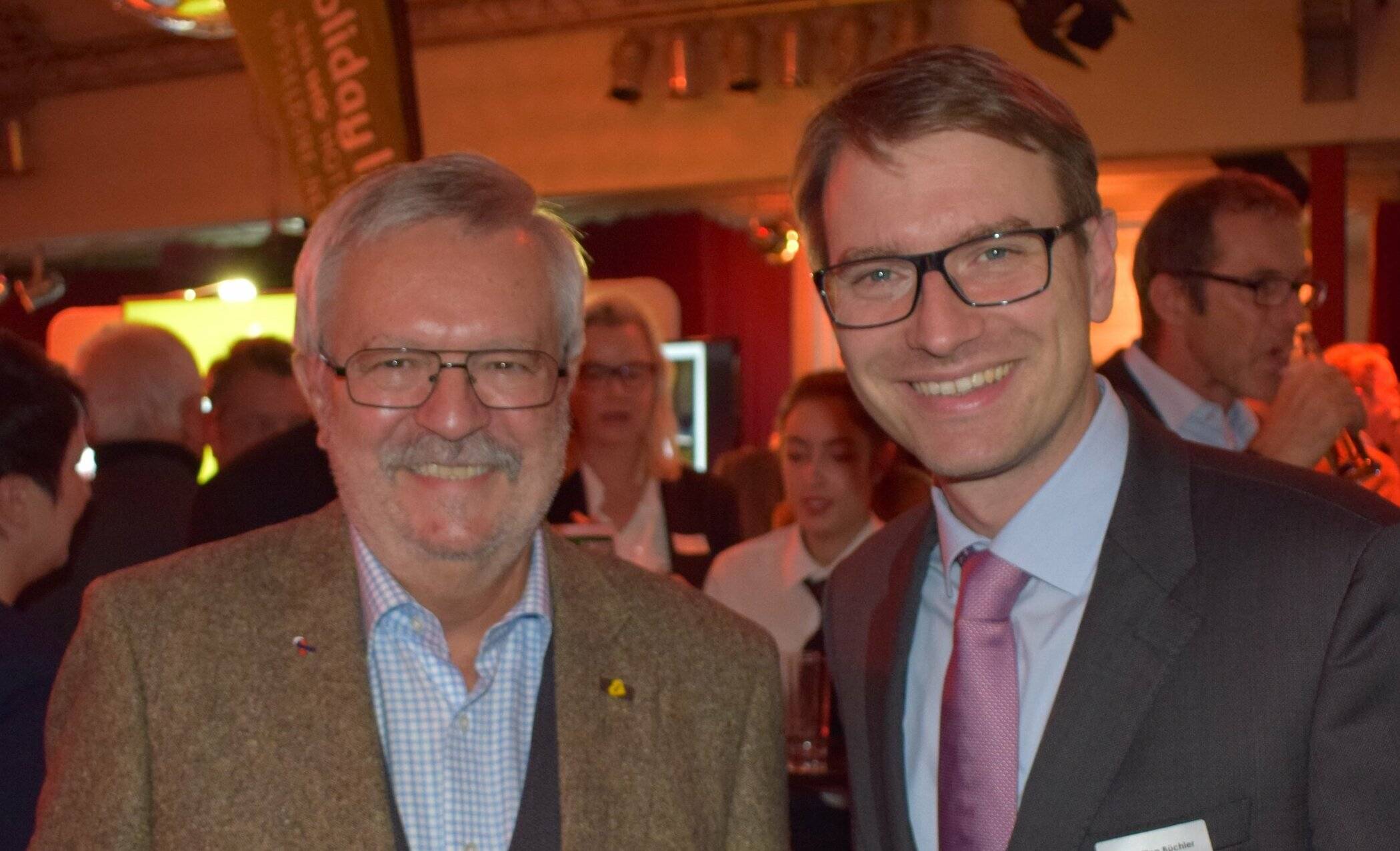  Manfred Bodewig (l.) tritt nach über sieben Jahren von seinem Posten des FDP-Fraktionsvorsitzenden zurück. Er hat sich mit den Christdemokraten – hier mit CDU-Chef Jan-Philipp Büchler – stets gut verstanden; eine Fraktion mit einer anderen Partei will der Liberale allerdings vorerst nicht bilden. 