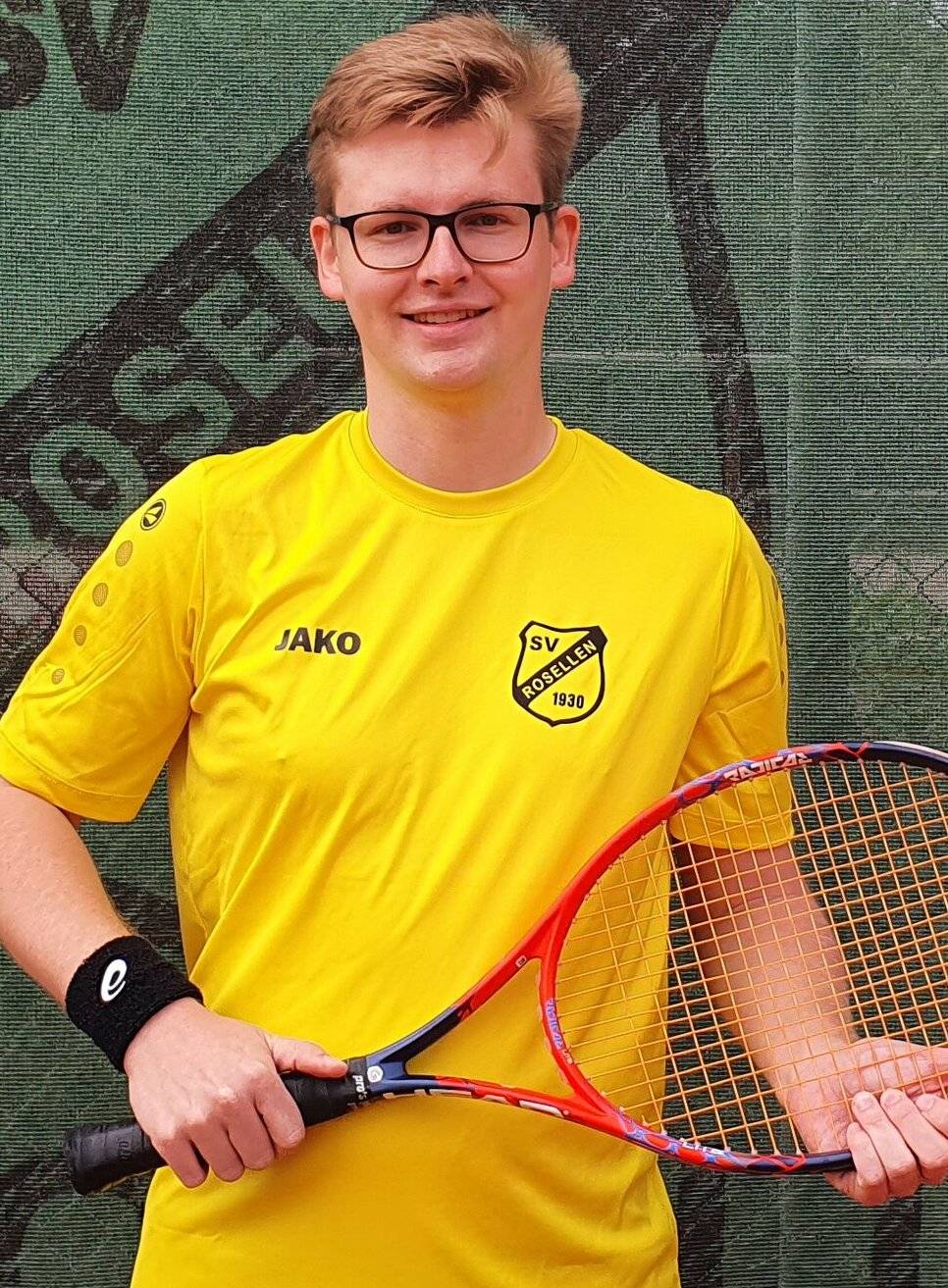  Lennart Meier von der Tennisabteilung des SV Rosellen. 
  