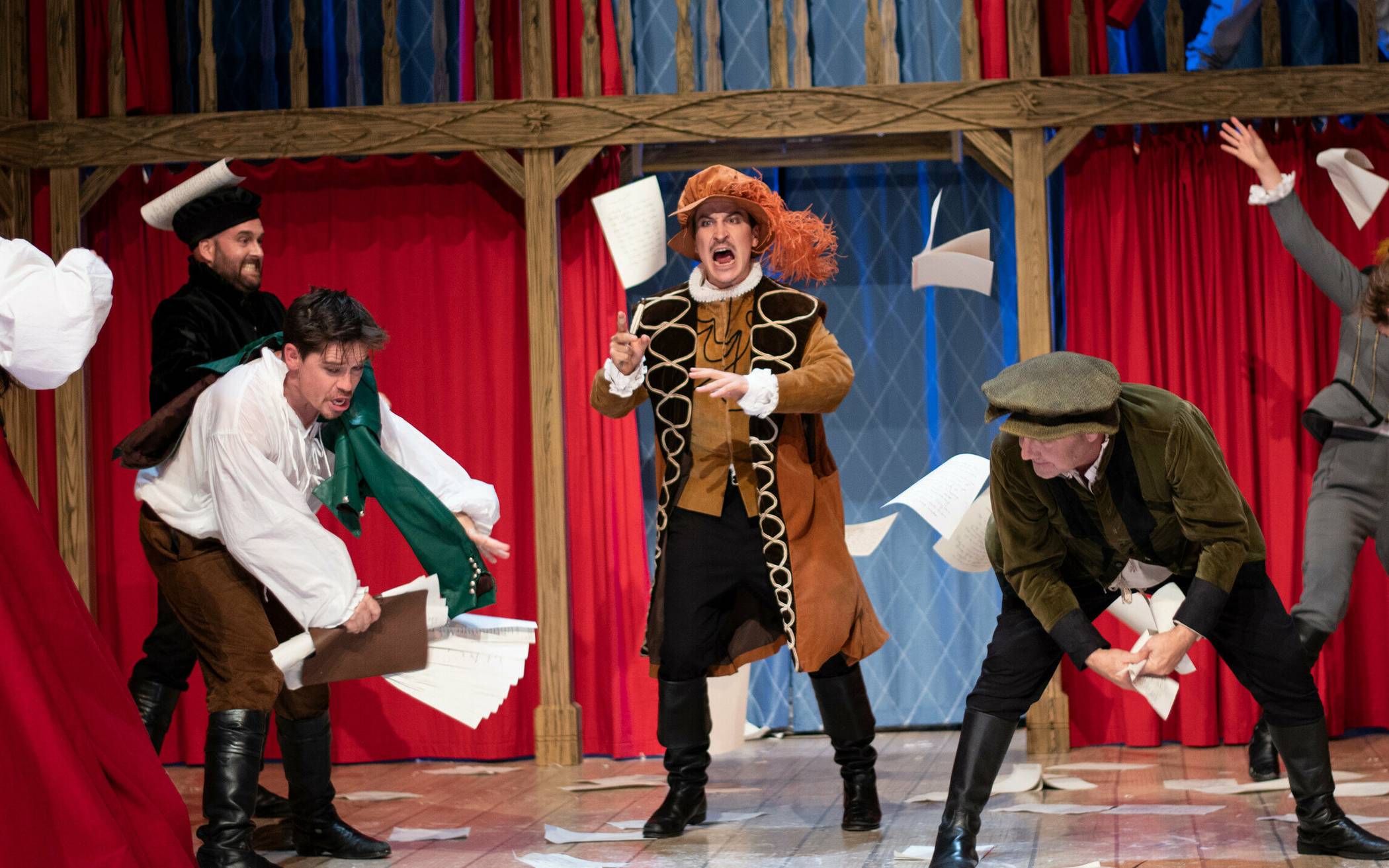  Das Ensemble des Rheinischen Landestheaters Neuss ist selbstverständlich mit von der Partie und beleuchtet mit „Shakespeare in Love“ die jungen Jahre des Barden. 
  