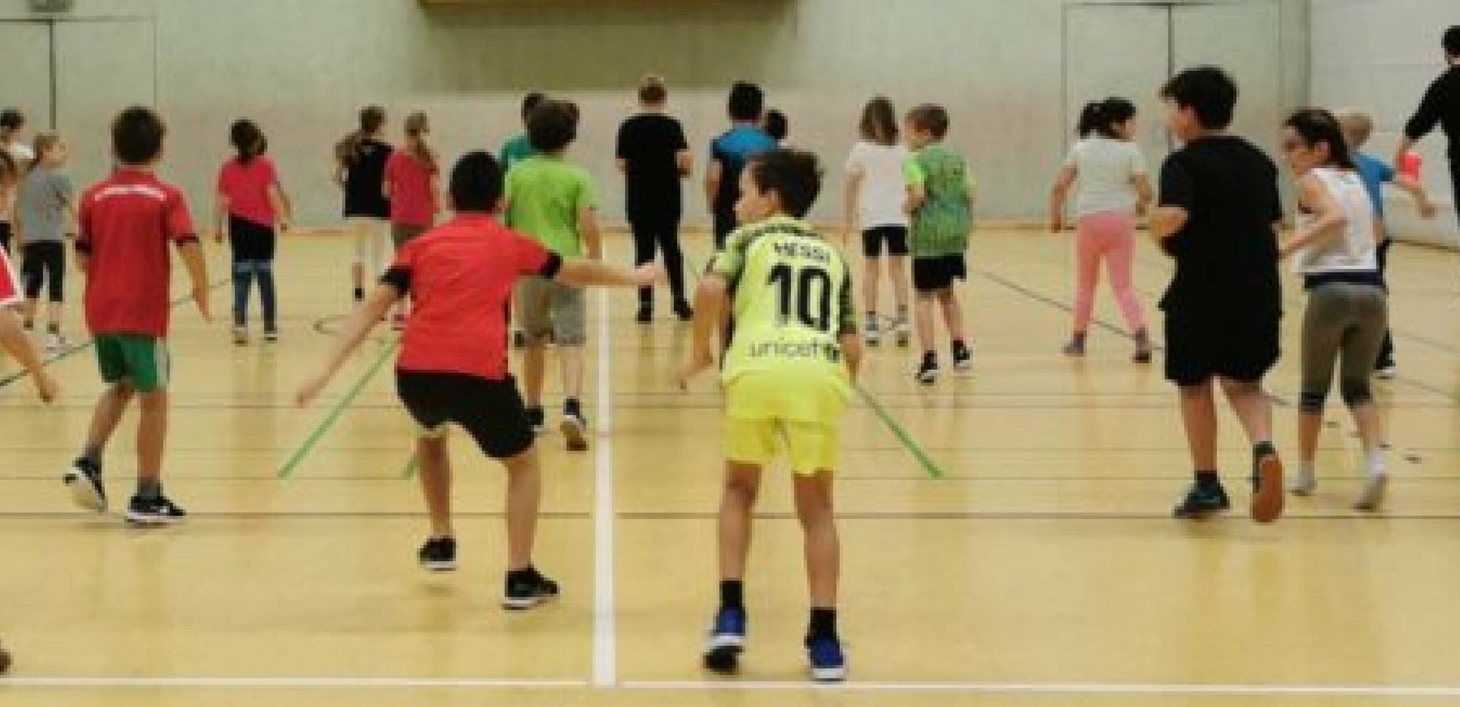  Am 1. Mai geht‘s in der Halle des Marie-Curie-Gymnasiums auf der Furth los: Kinder können sonntags neue Sportarten kennenlernen.  