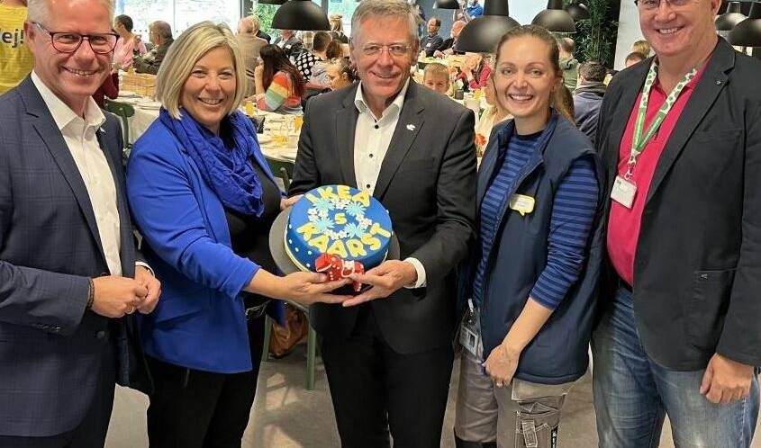 Ikea feiert fünften Geburtstag am neuen Standort