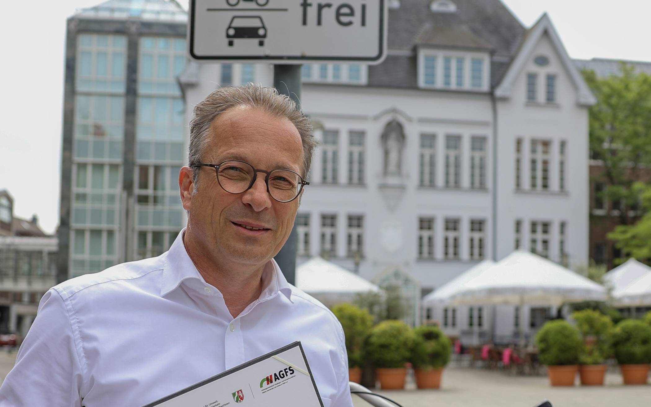 Bürgermeister Reiner Breuerwill Neuss fahrradfreundlicher gestalten.