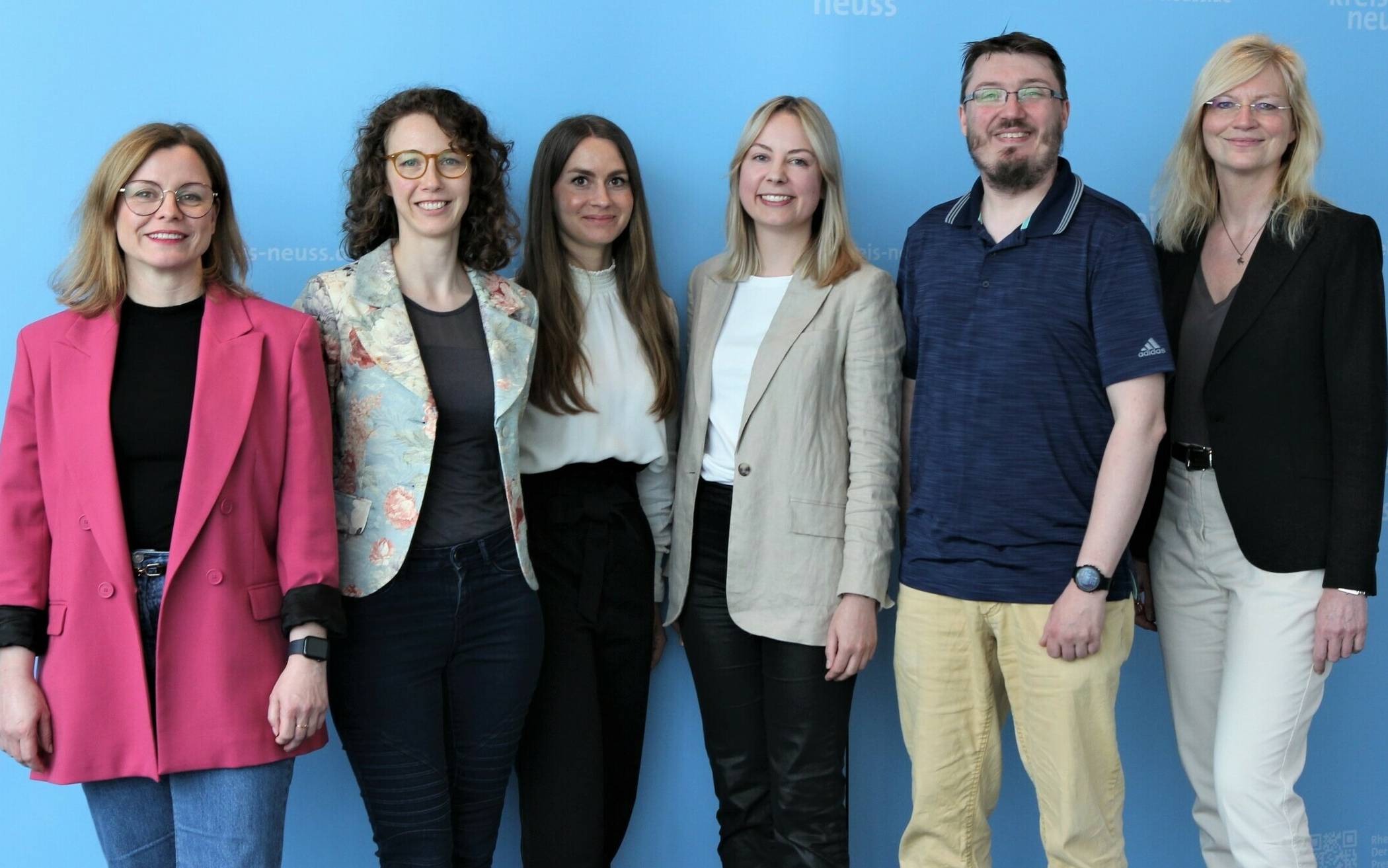  Mit neuem Schulamtskoordinator (von links): Katja Winzer, die KAoA-Mitarbeiterinnen Lisa Temmesfeld, Melina Bauer-Nolden und Melina Göbel sowie Lucas Ahrweiler und Claudia Trampen.   