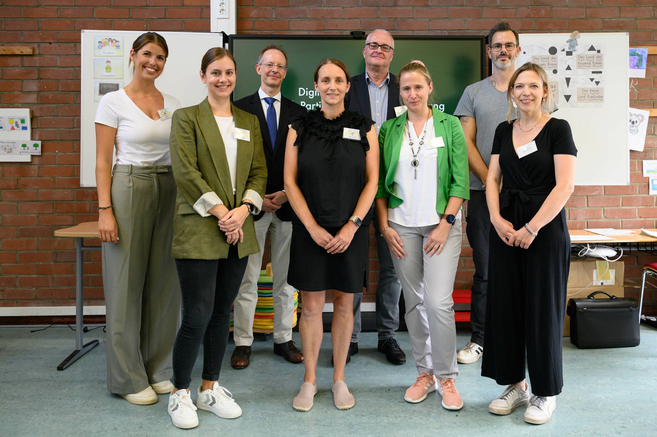  Der Mini-Fachtag wurde vom Regionalen Bildungsbüro des Rhein-Kreises Neuss organisiert und fand in der Katholischen Grundschule Kaarst statt. 