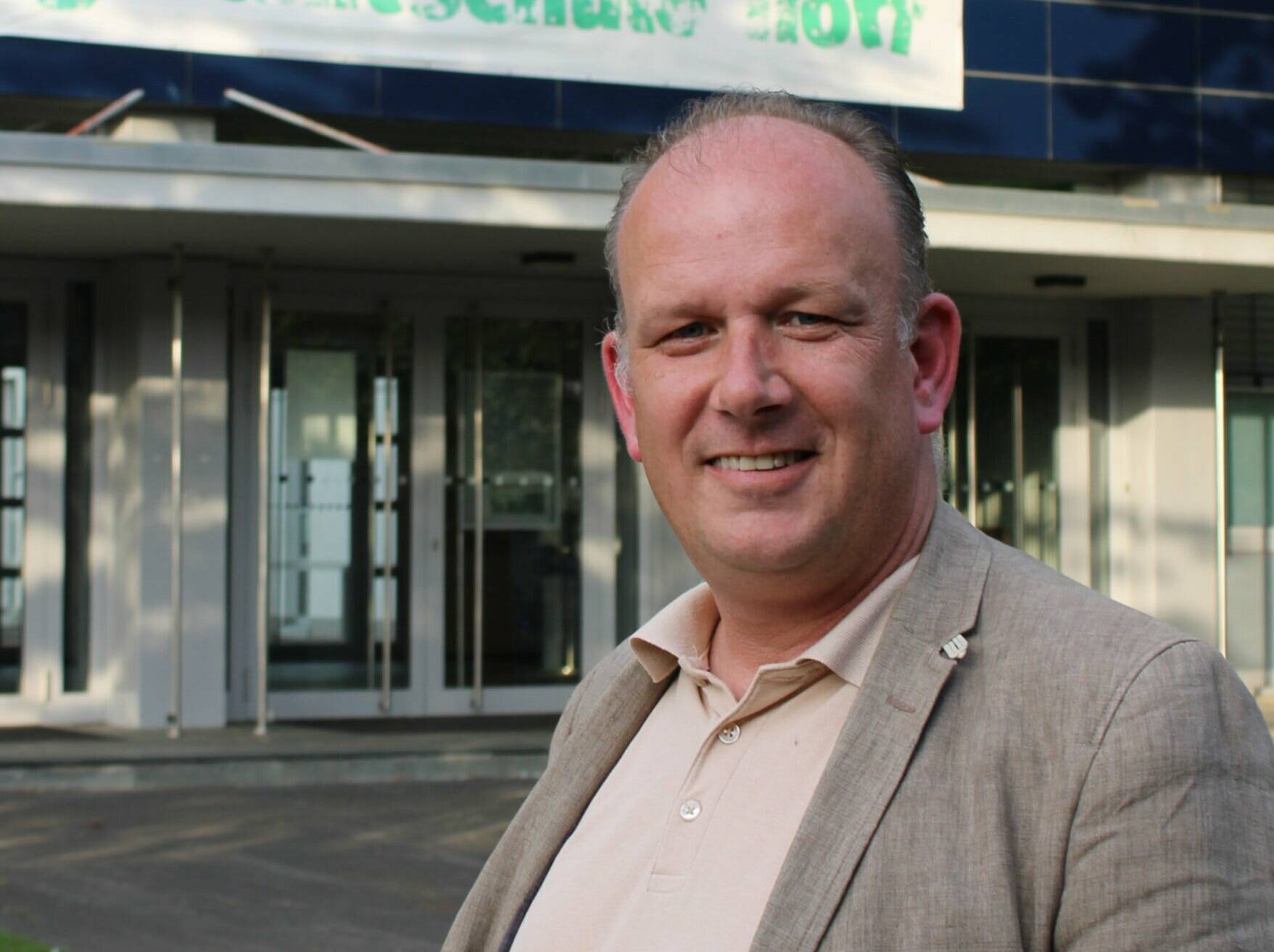  Dirk Jansen gibt seinen Posten als Stadtelternrats-Vorsitzender ab. 