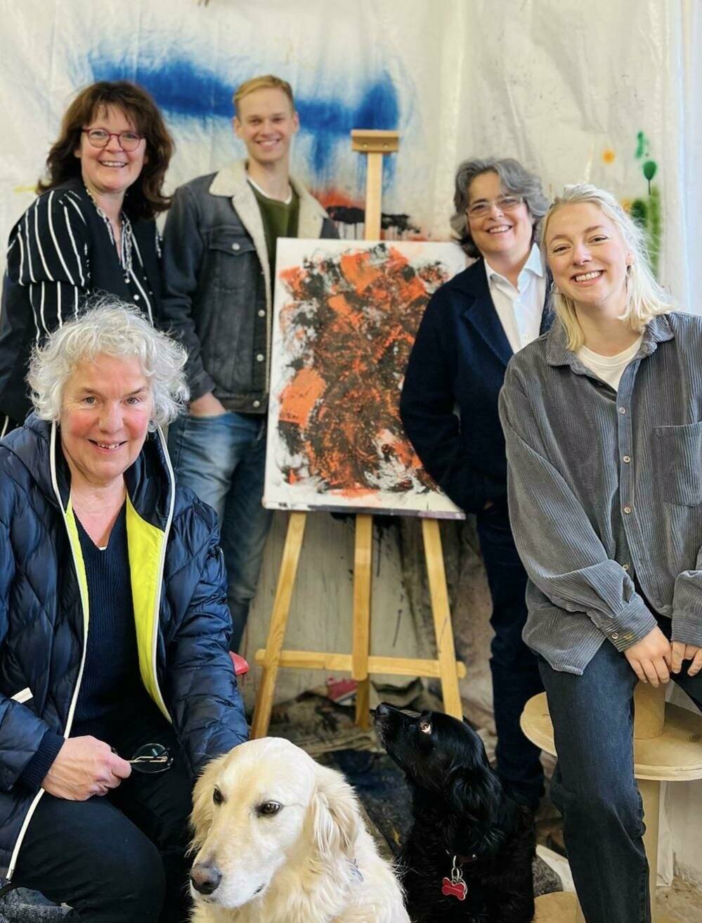  Die Gruppe „Wertheim arts &amp; friends“ gehen als echte „Rookies“ in die Ausstellung in der Rathausgalerie. Es gibt Malerei, Objekte und Fotografie zu bestaunen.  