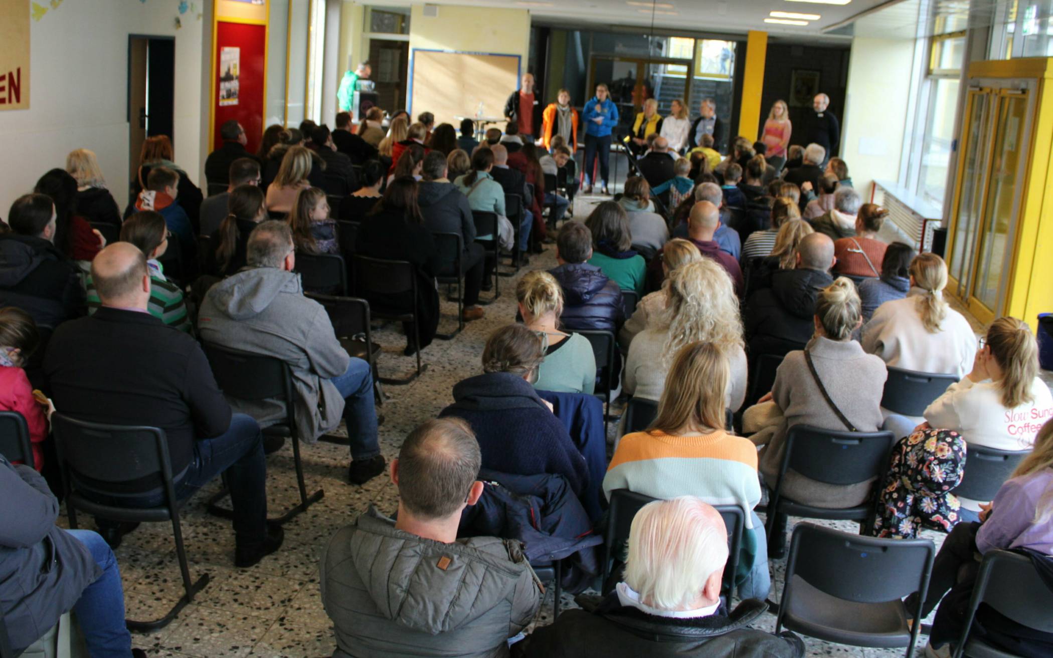  Das Interesse ist groß: Mehr als 200 Eltern waren zum Infotag der Freien Aktivschule Neuss gekommen.   