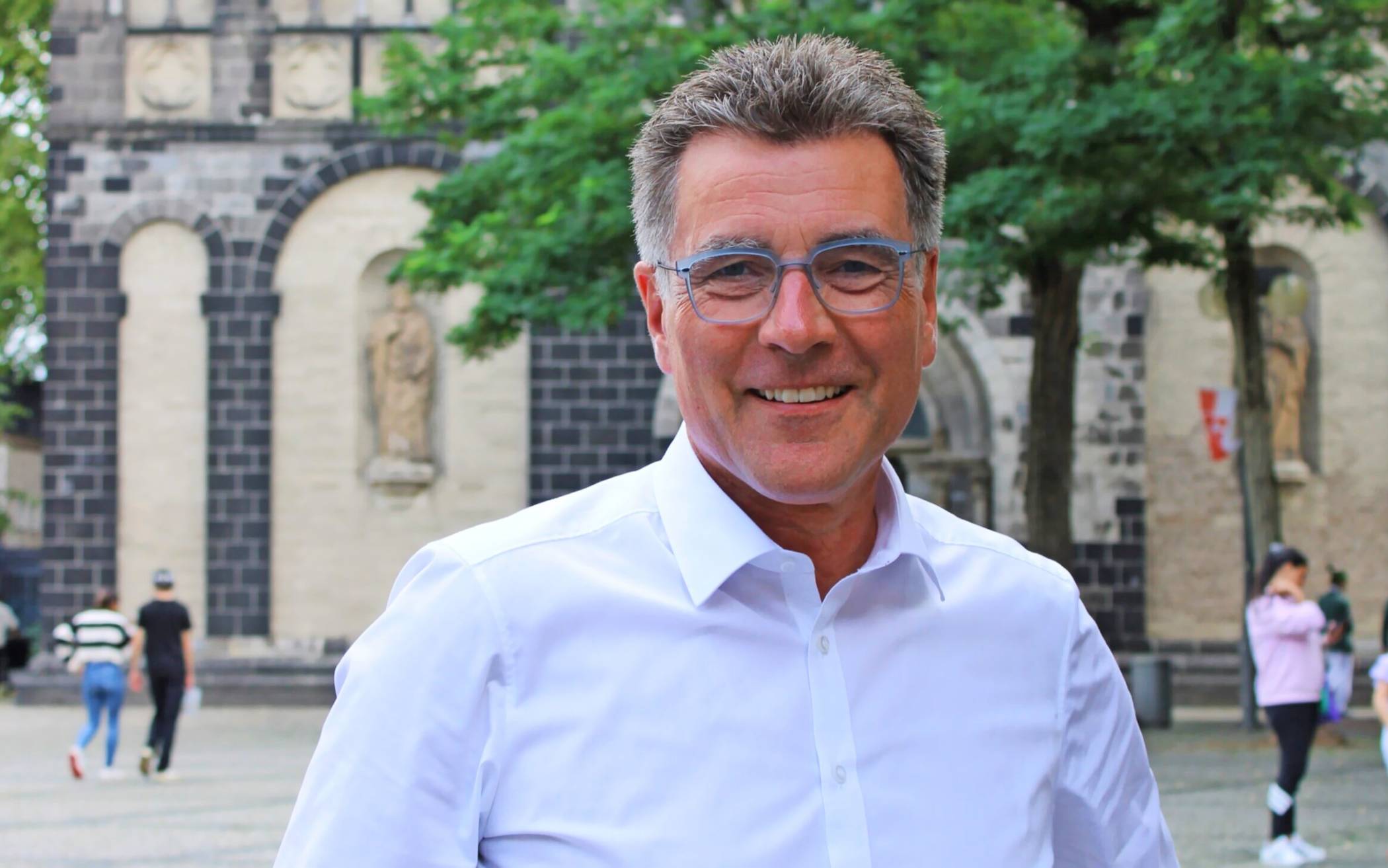 Axel Stucke möchte als neuer Bürgermeister ins Neusser Rathaus einziehen.  