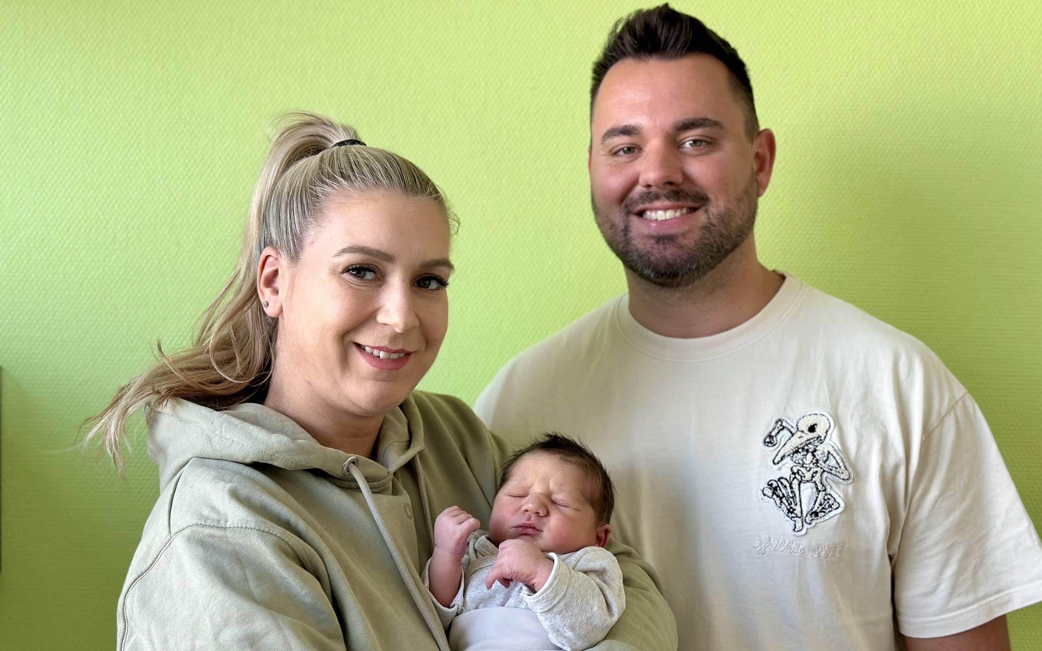 Alina und Sascha Gerretz mit ihrem