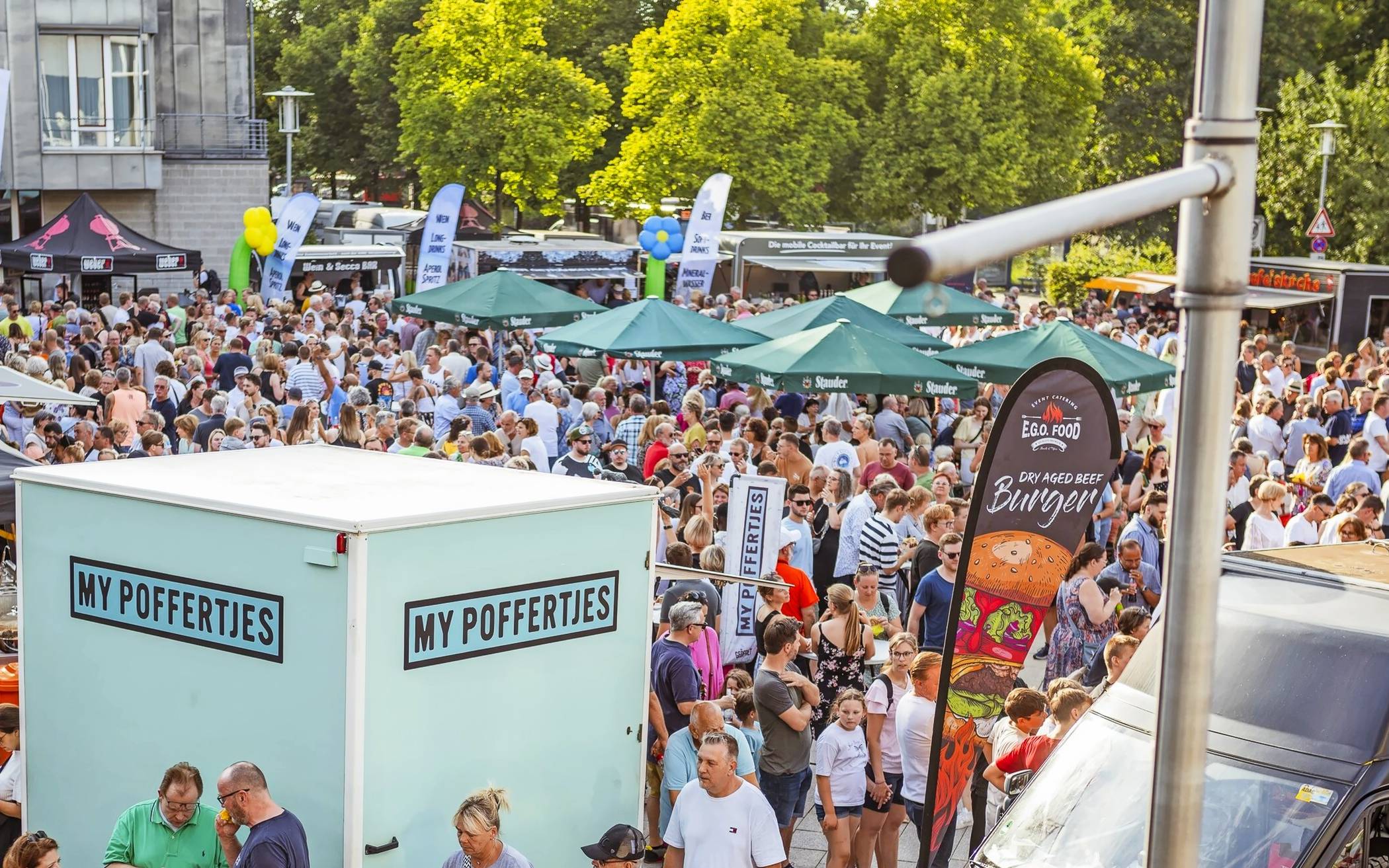  Zum letzten Feierabendmarkt haben sich fast 20 Foodtrucks auf dem Kaarster Neumarkt angemeldet.   