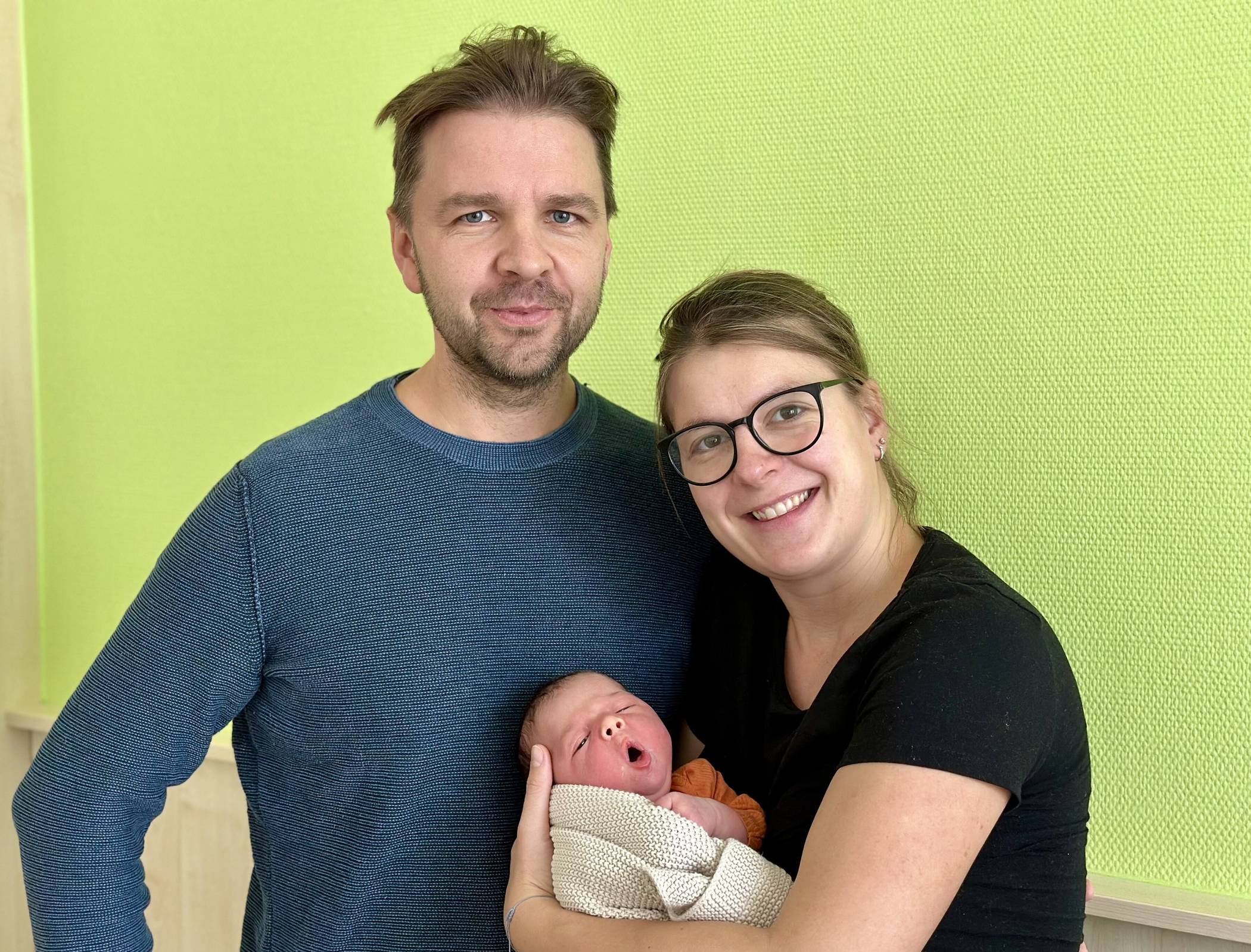 Julia Besser mit Partner Christian und Emma Sophie.