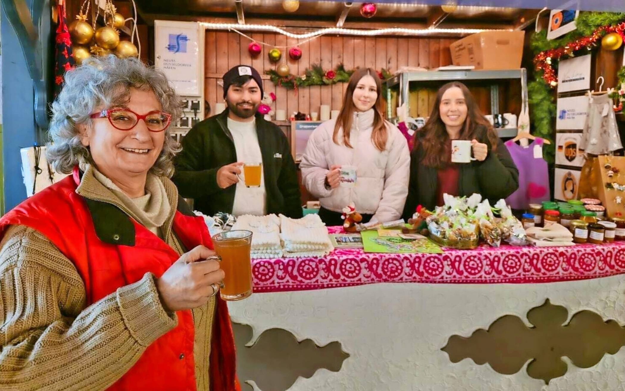 Bärbel E. Kohler (links) – hier