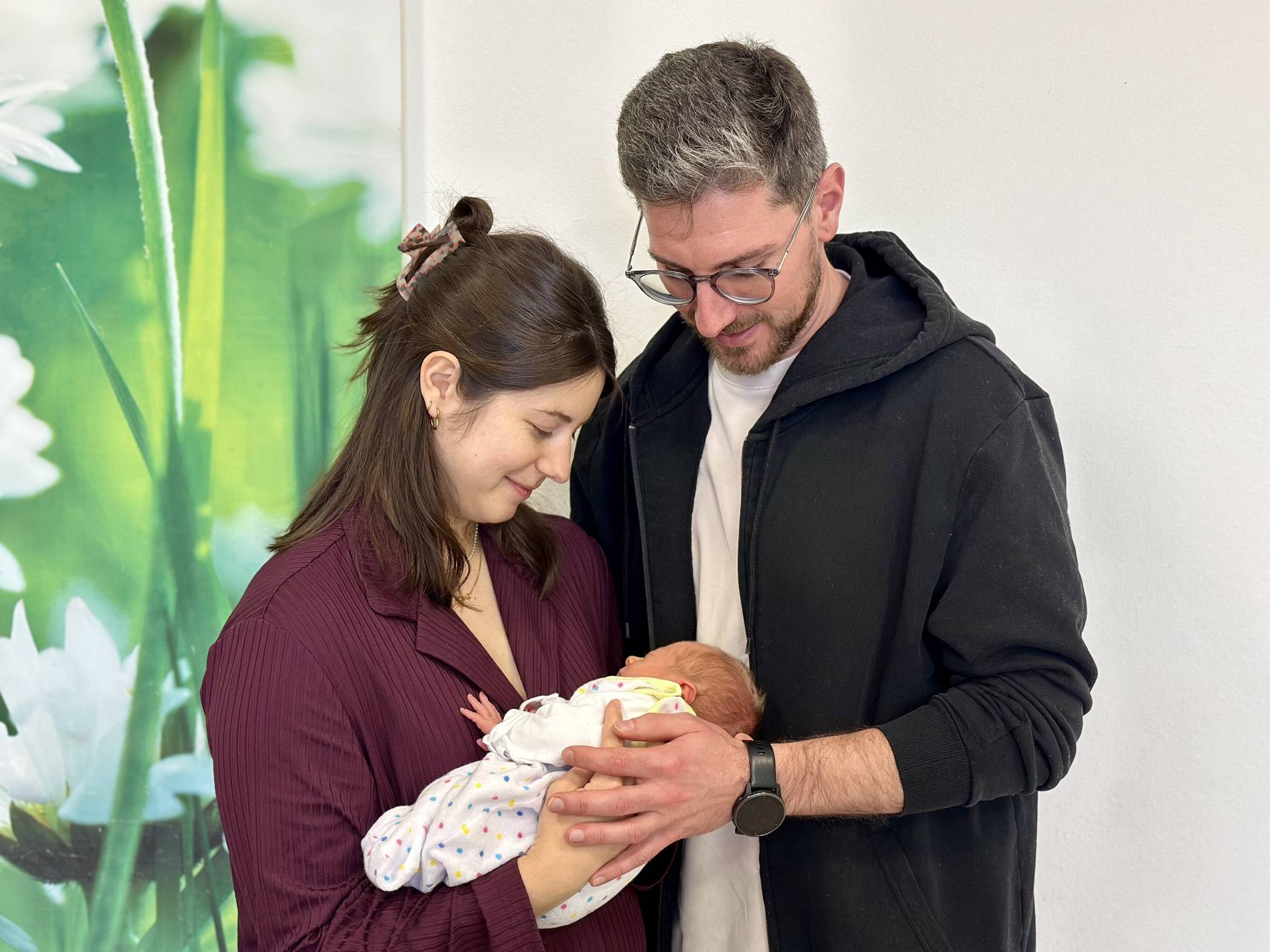 Charlotte und Patrick Wienhold mit ihrer Frida.   