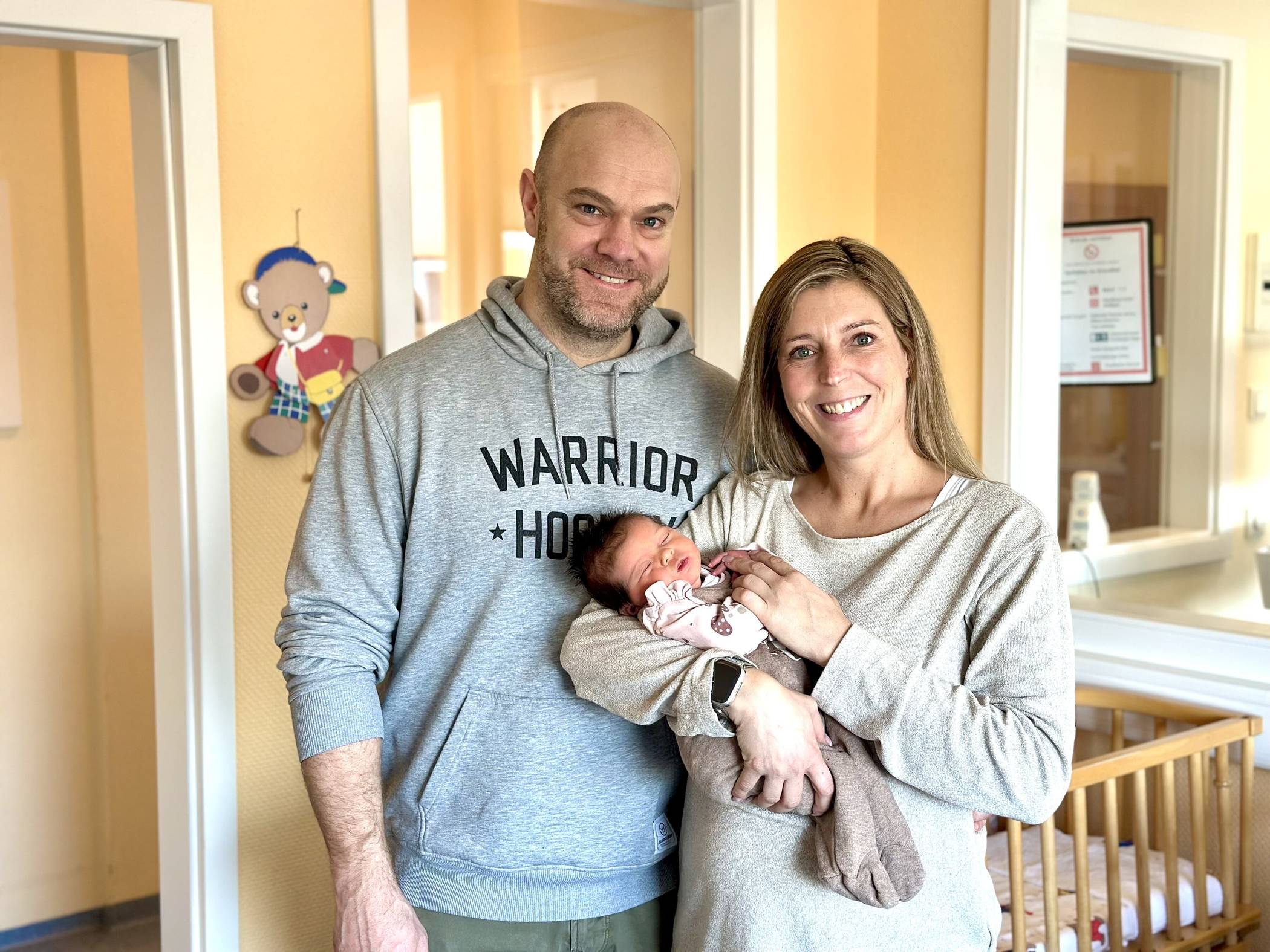  Sandra und Mike Köhler mit ihrer Mia.  