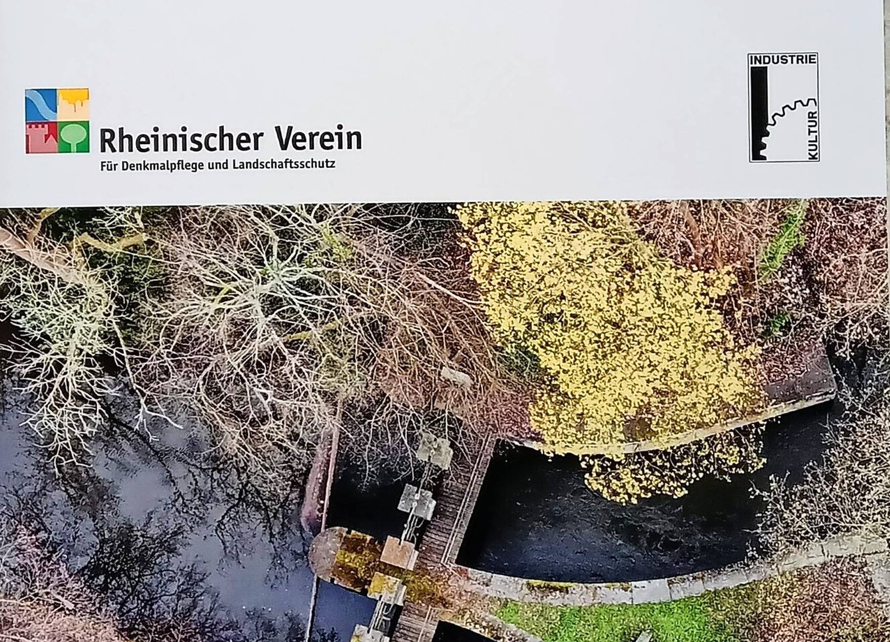 Den Titel ziert Thomas Mayers Aufnahme des Empellements im Selikumer Park.