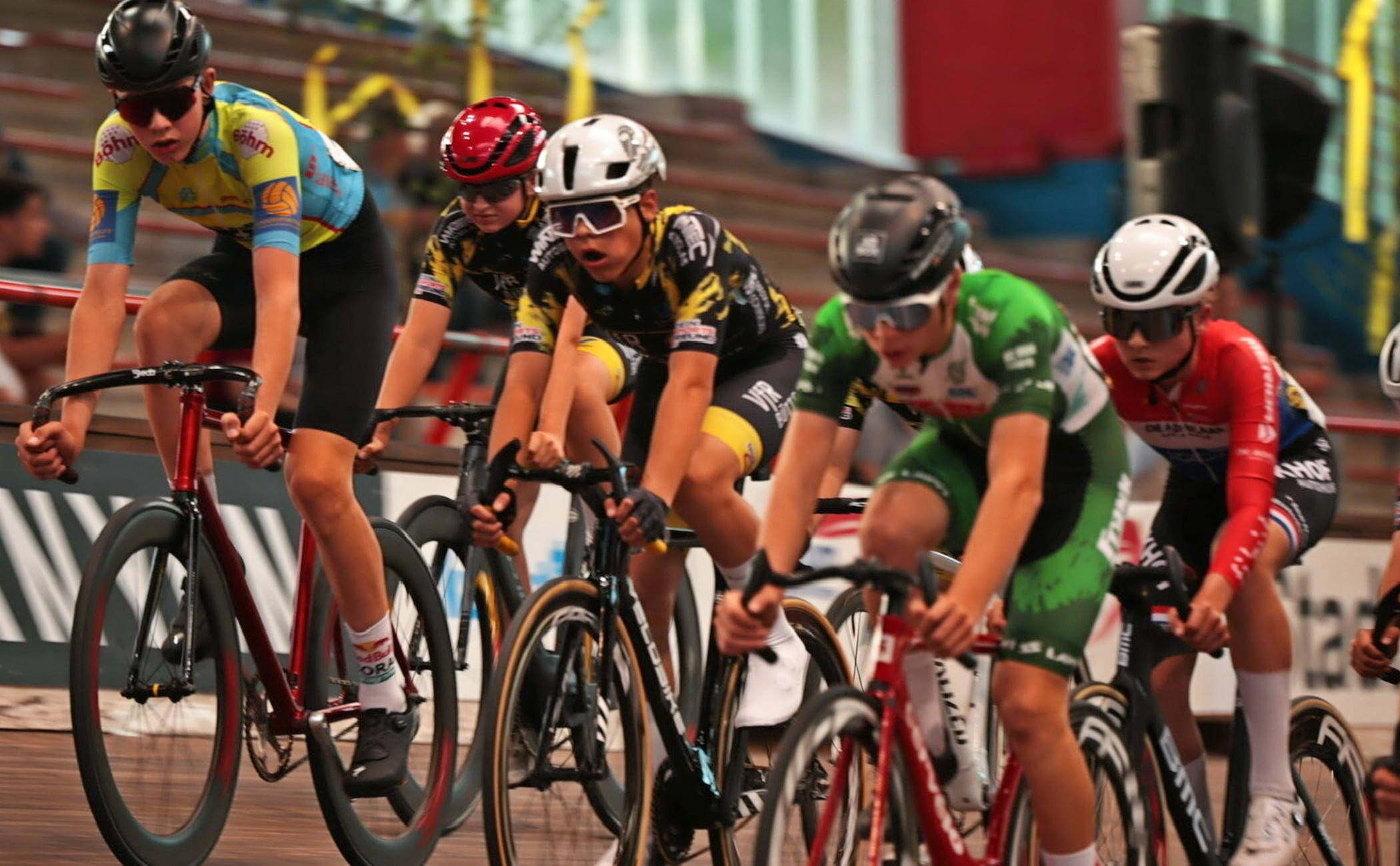 Traditioneller „Spurt in den Mai“ bringt Spitzenradsport nach Büttgen