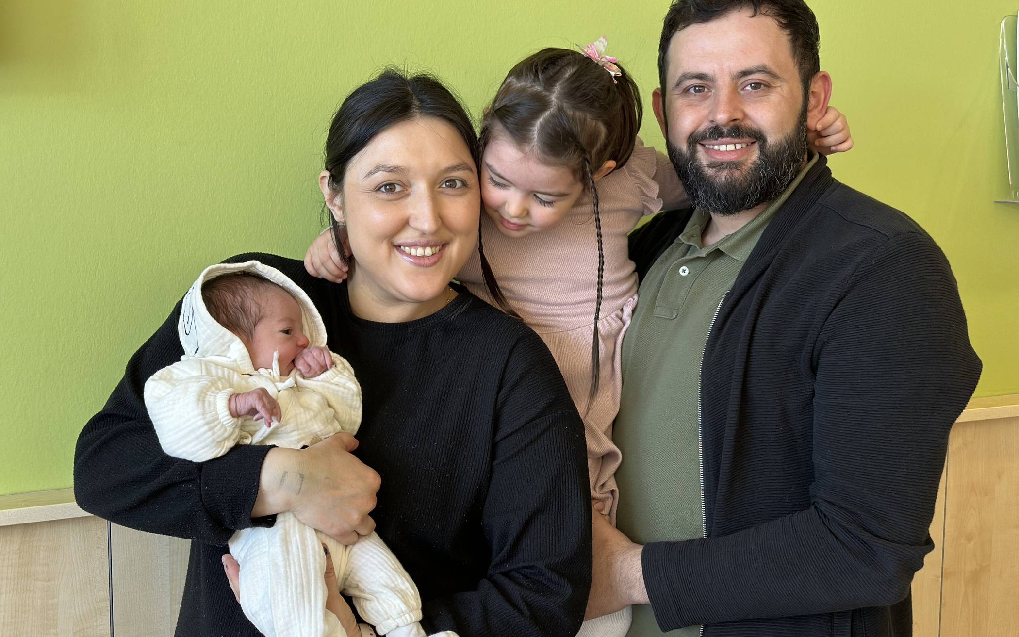 Ayse und Kenan Dönmez mit Meryem