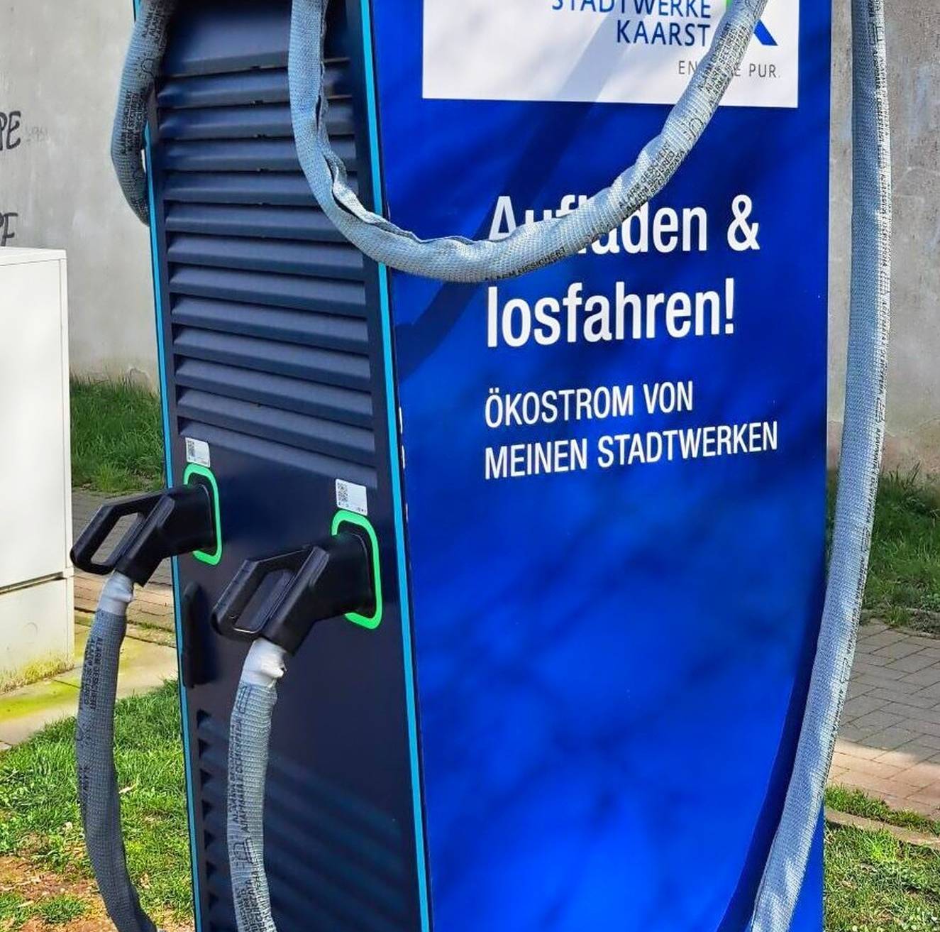  Die Schnellladestationen der Stadtwerke Kaarst werden jetzt besser gesichert.   