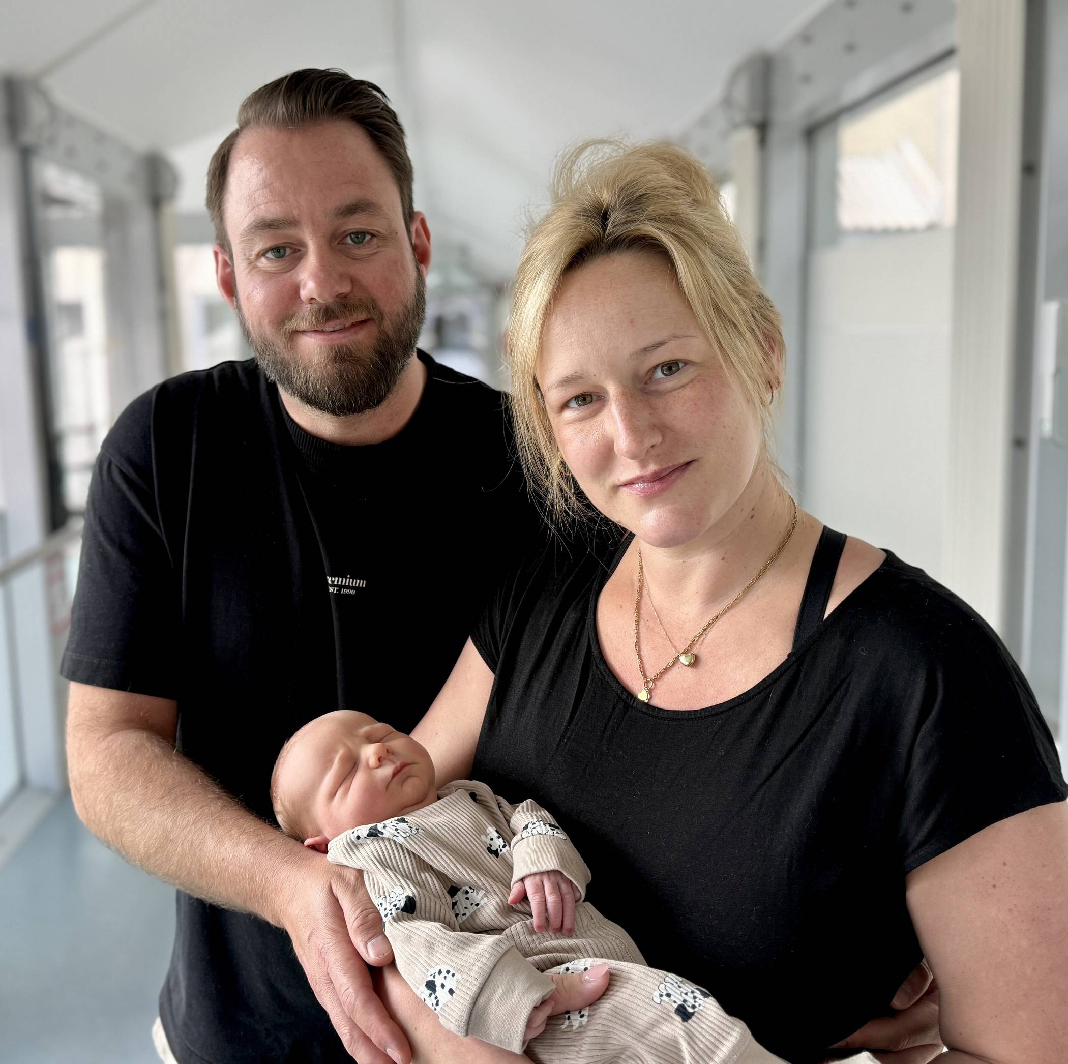  Simone und Christian Junge mit ihrem Benno.   