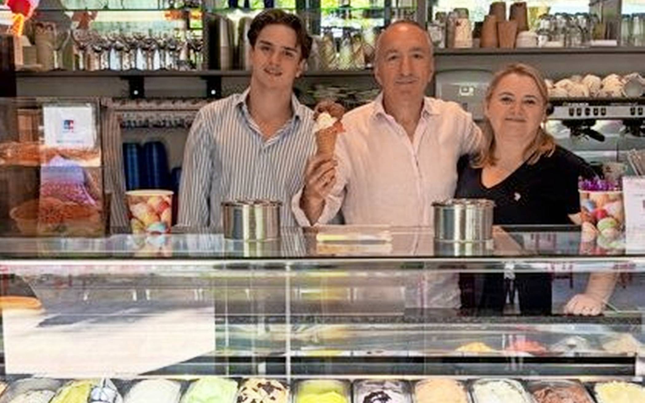Das Team von La Gelateria verwöhnt