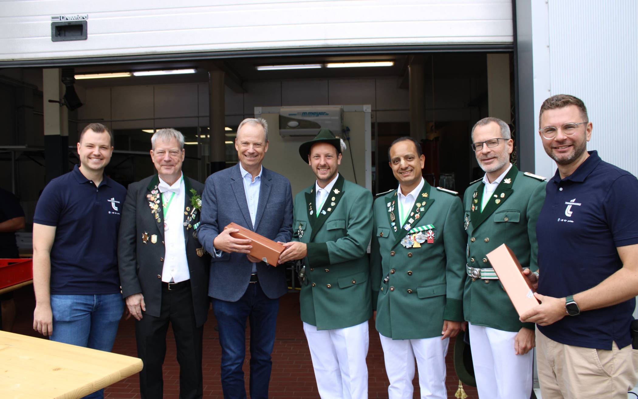 Fotoimpressionen vom Biwak im Autohaus Timmermanns