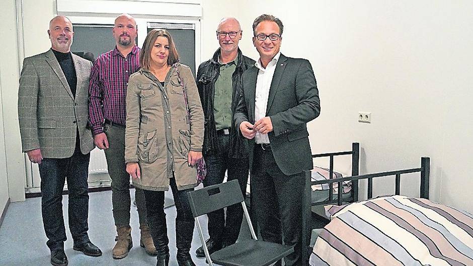  Ralf Hörsken, Einrichtungsleiter Wolfgang Gerhard und Bettina Kiniziak, Ernst Goertz und Reiner Breuer sprechen von einem Erfolg. 