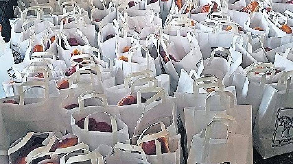  Wie lange Christoph Demuth als St. Martin voranreitet, steht in den Sternen — ebenso wie die Zukunft der Martinstüten. 