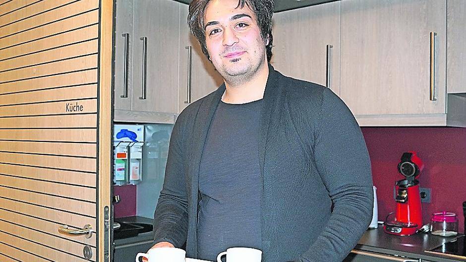 Perspektive für Flüchtlinge: Hamit hilft Demenzkranken