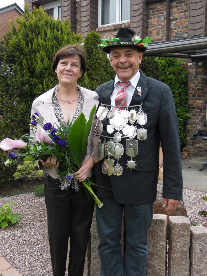  Schützenkönig Heinz-Peter Claßen und seine Petra freuen sich auf ausgelassene Festtage in Weckhoven.  