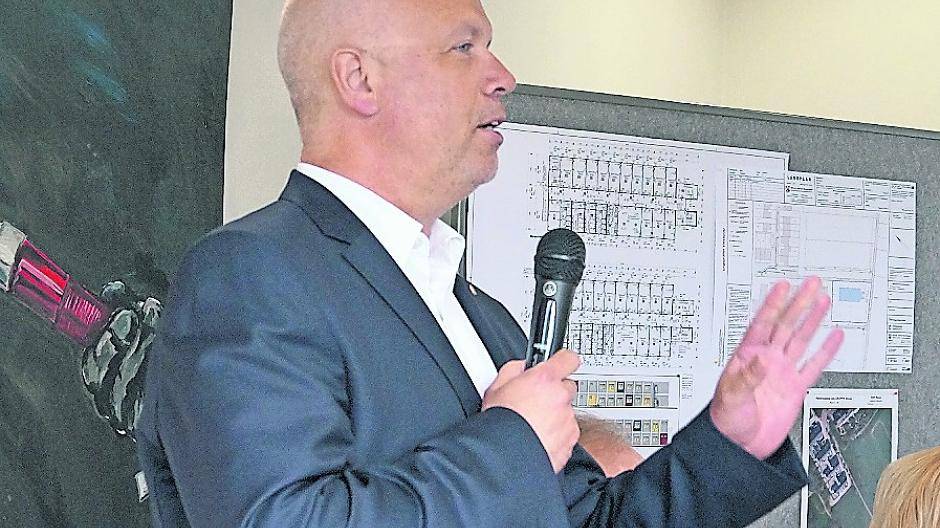  Sozialdezernent Ralf Hörsken berichtet, dass in diesem Jahr kaum noch Flüchtlinge nach Neuss kommen werden. 