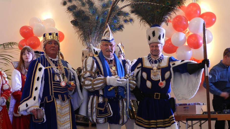 Auch das Dreigestirn aus Anstel gab sich die Ehre: Prinz Hermann II., Bauer Dieter und...