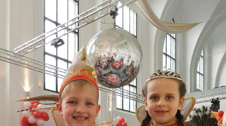 Mit Sicherheit die bezauberndsten Tollitäten der Region: das Prinzenpaar aus...