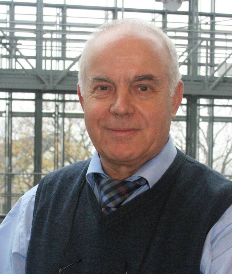  Der Seniorenbeirat um den Vorsitzenden Johannes Johnen warnt aus aktuellem Anlass vor Betrügern. 