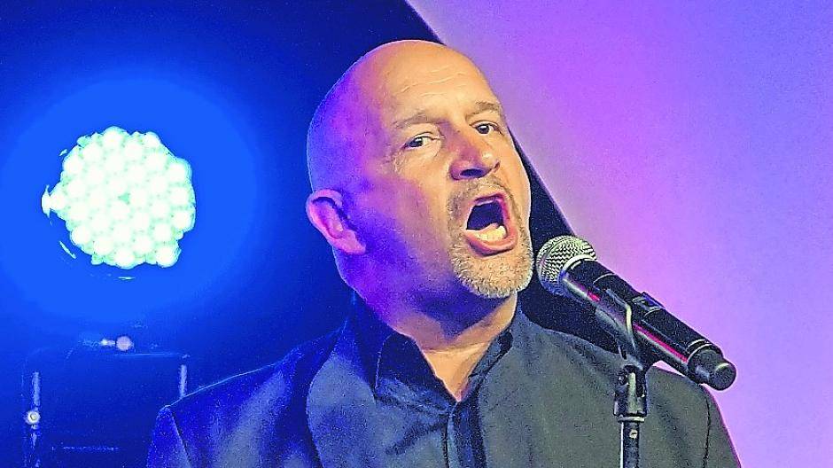  Sascha Dücker hat viele Jahre in Kaarst gelebt und steht hier auch heute noch bei verschiedenen Festen auf der Bühne. Als Musikfachmann saß er in der Jury. 