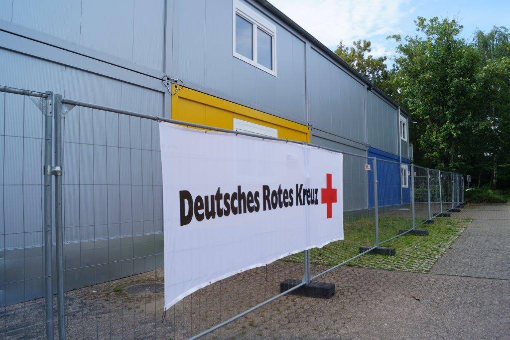  ...auch die Container am Südbad stehen leer. 