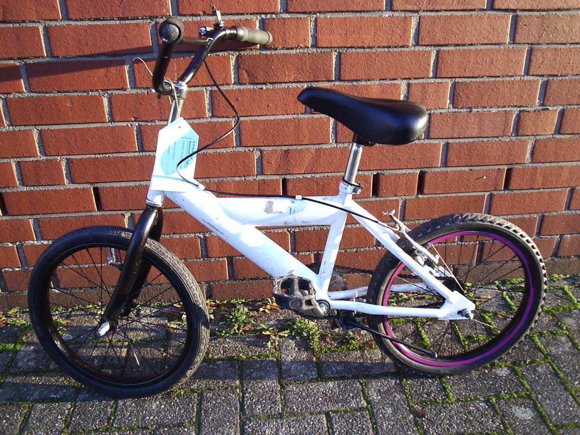 Wem gehört dieses BMX-Rad?