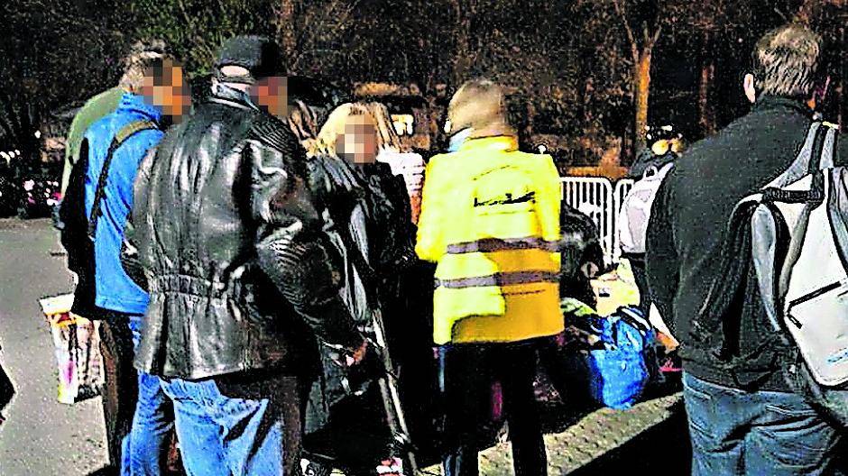  Für Obdachlose bedeutet Kälte Lebensgefahr. Die Stadt fordert die Bevölkerung auf, Wohnungslose, die draußen nächtigen, zu melden. 