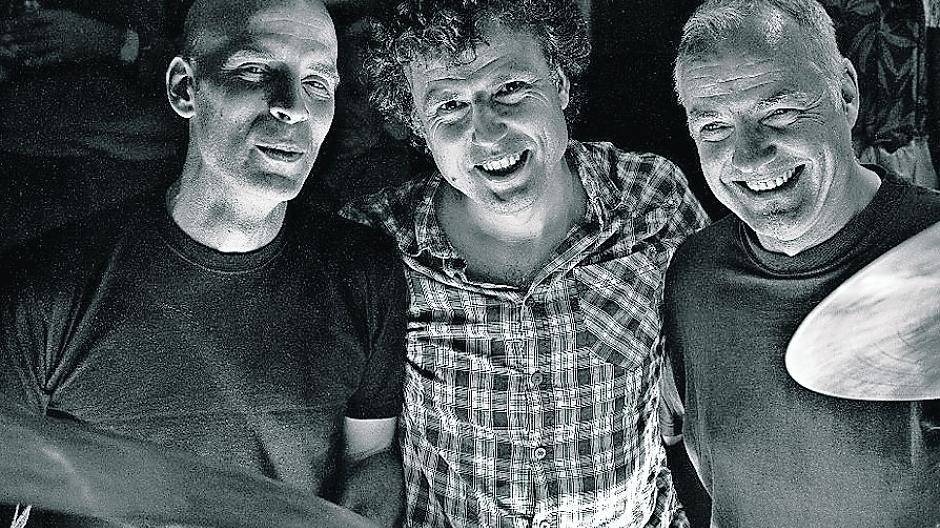  Das Jazz-Trio „Tri Top Orange“. 