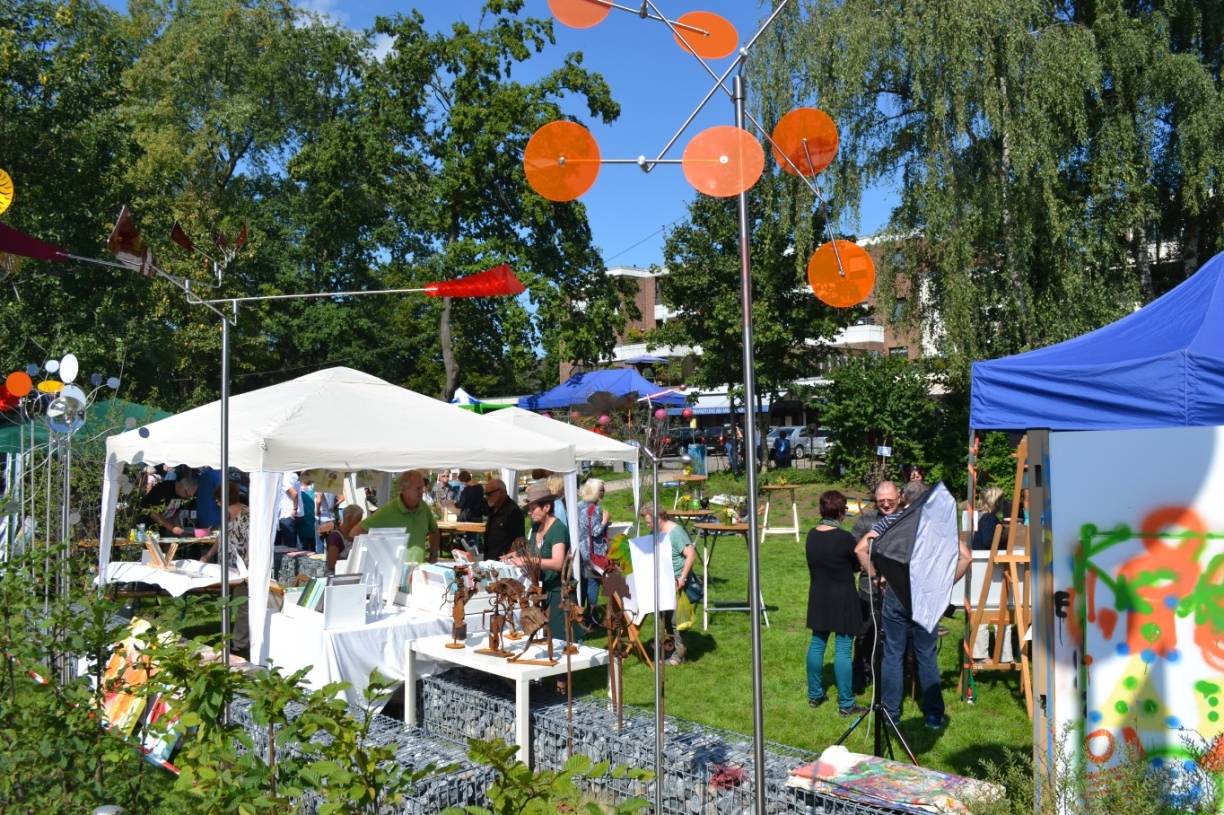  Beim Kultursommer wurde die Wiese gegenüber des Rathauses für eine Veranstaltung genutzt. Was aber wünschen sich die Bürger in Zukunft auf diesem Grundstück? Eine von vielen Fragen, die die Bürger garantiert beschäftigen werden. 