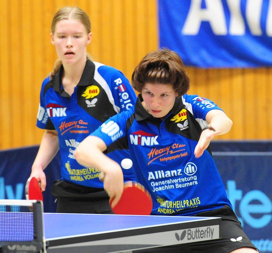  Gehören beim DRIVE 2016 erneut zum Kreis der Medaillen-Anwärterinnen: Die Regionalliga-Spitzenspielerinnen der DJK Holzbüttgen Lisa Berg (r.) und Miriam Jongen (l.). 