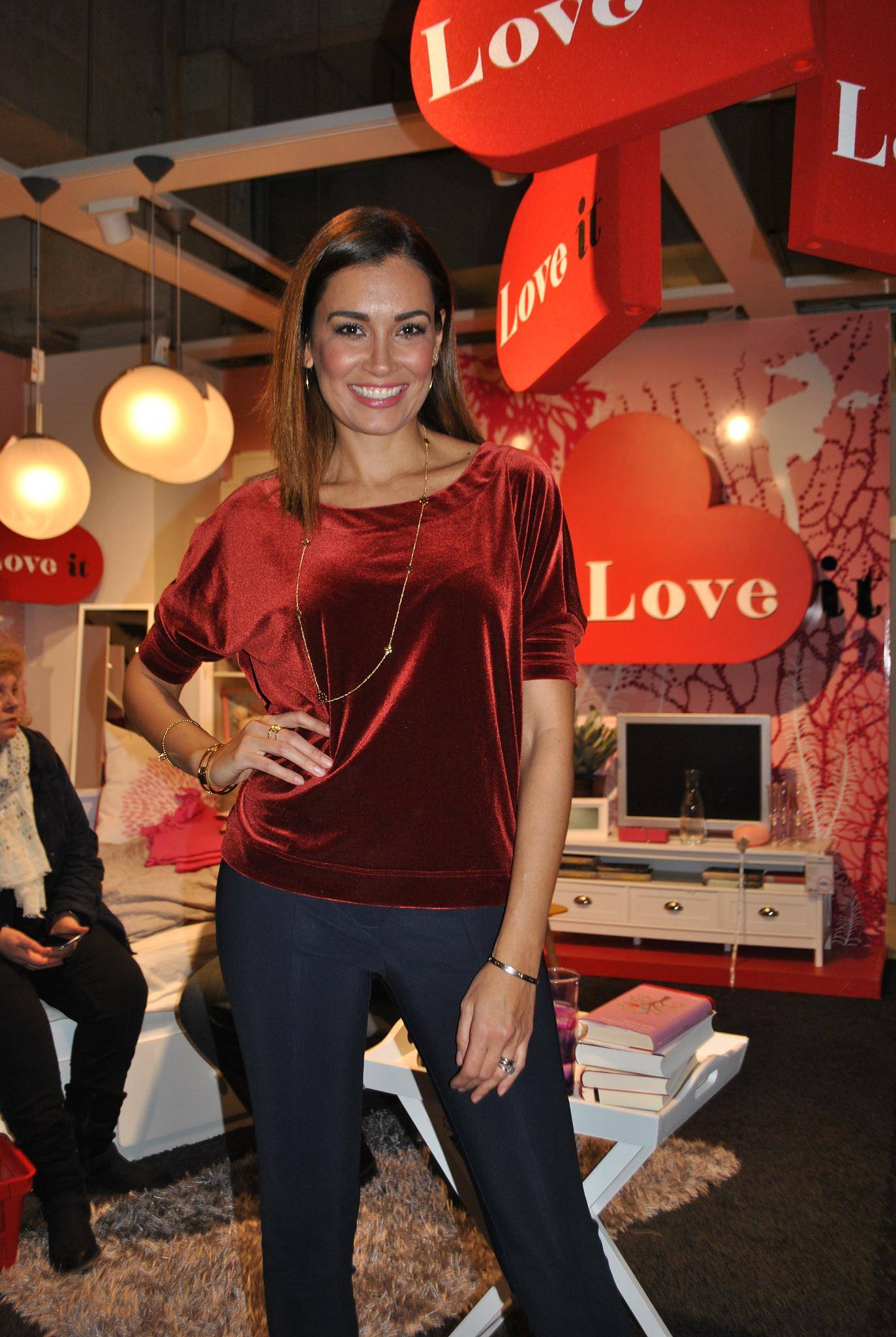 Topmodel Jana Ina Zarrella stellte ihre Schmuckkollektion "Gab &amp; Ty"...