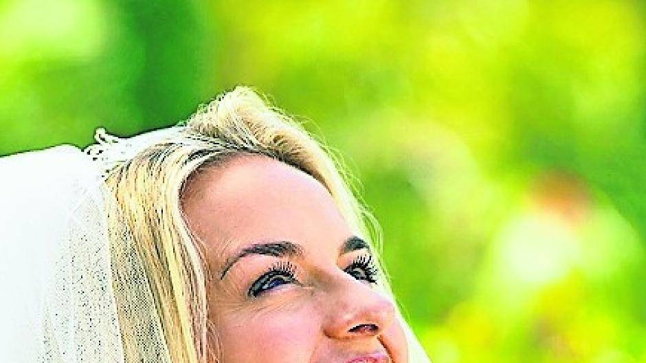  Reine Haut, glänzendes Haar. 